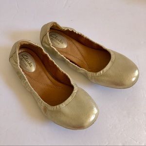 Clarks Artisan Women’s Leather Ballet Flat Shoe